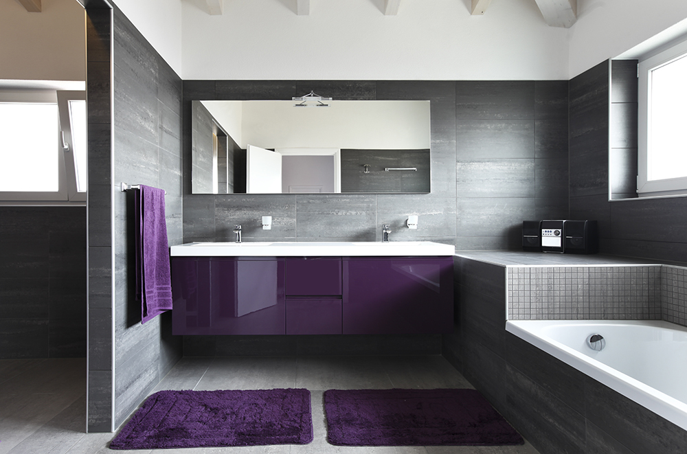 Salle de bain moderne coloré